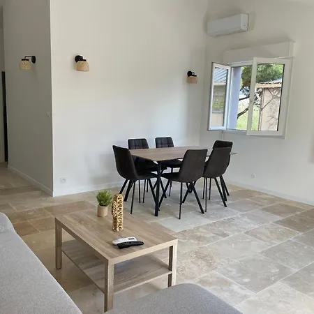 Апартаменти Domaine De L'aumone *