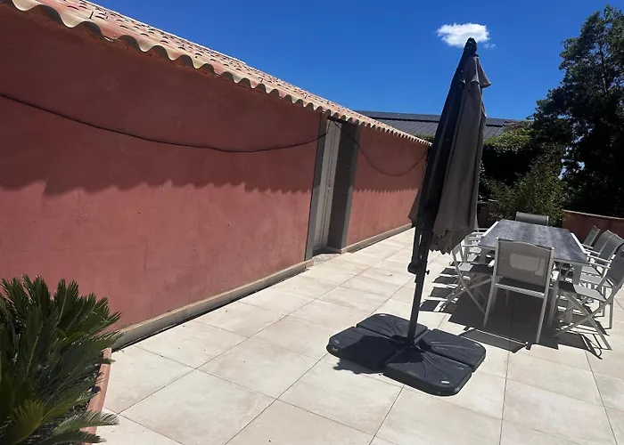 Апартаменти Domaine De L'aumone *