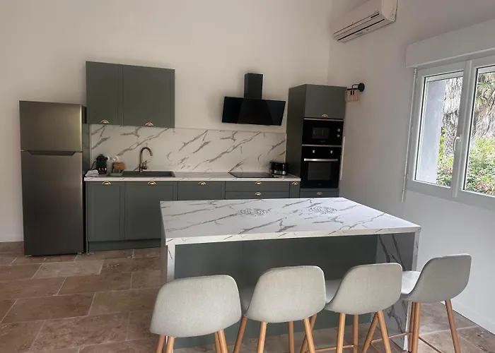 Апартаменти Domaine De L'aumone *