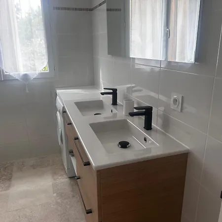 Domaine De L'aumone Apartment