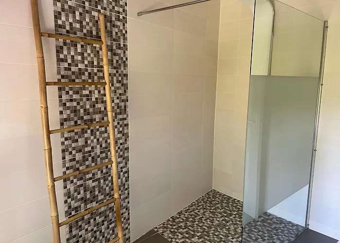 Domaine De L'aumone * 아그